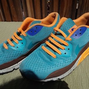 NIKE AIR MAX SIZE 11